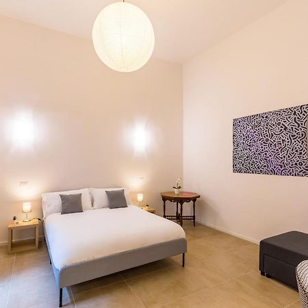Art Apartment At Sanita By Wonderful Italy Naples Luaran gambar