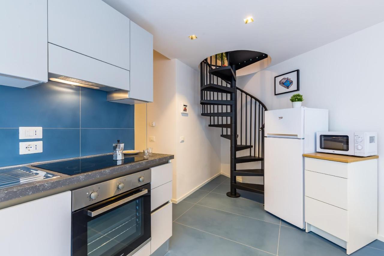 Art Apartment At Sanita By Wonderful Italy Naples Luaran gambar